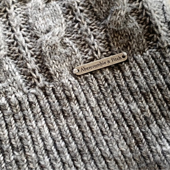 🌸Abercrombie and Fitch🌸 long sleeve gray sweater size small - Picture 6 of 10